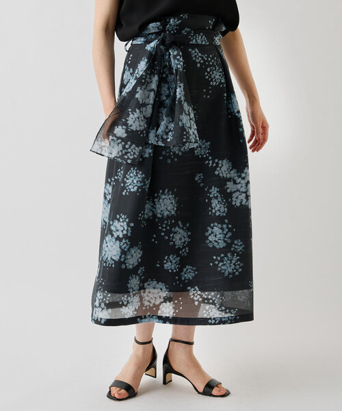 LIVETART(リヴェタート)の「夜道のアジサイ柄スカート(スカート・レディース・ダークグレー・FREE)」の1枚目の写真
