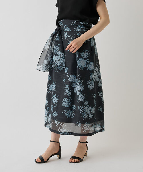 LIVETART(リヴェタート)の「夜道のアジサイ柄スカート(スカート・レディース・ダークグレー・FREE)」の13枚目の写真