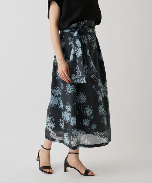 LIVETART(リヴェタート)の「夜道のアジサイ柄スカート(スカート・レディース・ダークグレー・FREE)」の16枚目の写真