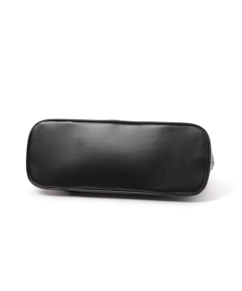 LAKOLE（ラコレ）の「ソフトラージボストンバッグ / 496688（ボストンバッグ・レディース・ブラック/オフホワイト/ライトブラウン・FREE）」の13枚目の写真