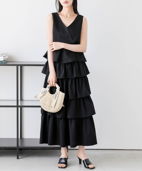 AMELY(エミリー)の「ペプラム×ラッフルスカートセットアップ(セットアップ・レディース・ベージュ/グレー/ブラック/ミント・M/L)」の5枚目の写真