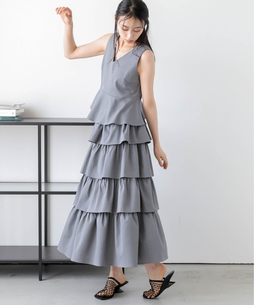 AMELY(エミリー)の「ペプラム×ラッフルスカートセットアップ(セットアップ・レディース・ベージュ/グレー/ブラック/ミント・M/L)」の17枚目の写真