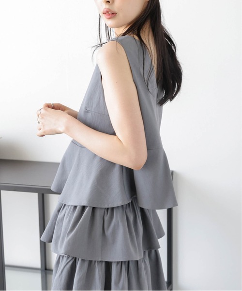 AMELY(エミリー)の「ペプラム×ラッフルスカートセットアップ(セットアップ・レディース・ベージュ/グレー/ブラック/ミント・M/L)」の18枚目の写真
