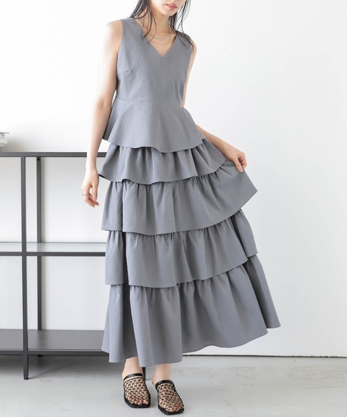AMELY(エミリー)の「ペプラム×ラッフルスカートセットアップ(セットアップ・レディース・ベージュ/グレー/ブラック/ミント・M/L)」の19枚目の写真