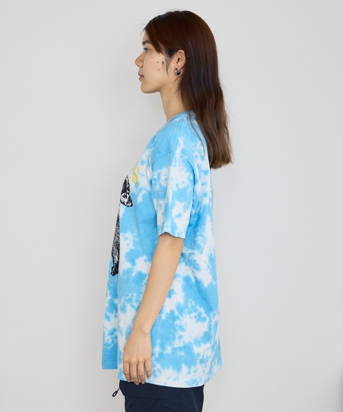 PLEASURES(プレジャー)の「PLEASURES/プレジャーズ WET DOGS TEE BLUE DYE タイダイTシャツ カットソー 半袖Tシャツ 秋物 秋服 2026年秋冬(Tシャツ/カットソー・レディース・ブルー・L)」の7枚目の写真