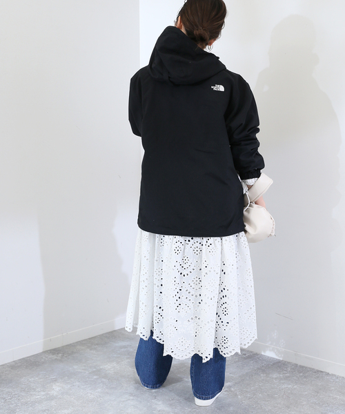 THE NORTH FACE（ザノースフェイス）の「《追加3》THE NORTH FACE COMPACT ANORAKブルゾン NP22333（その他アウター・レディース・ブラック・MEDIUM）」の4枚目の写真