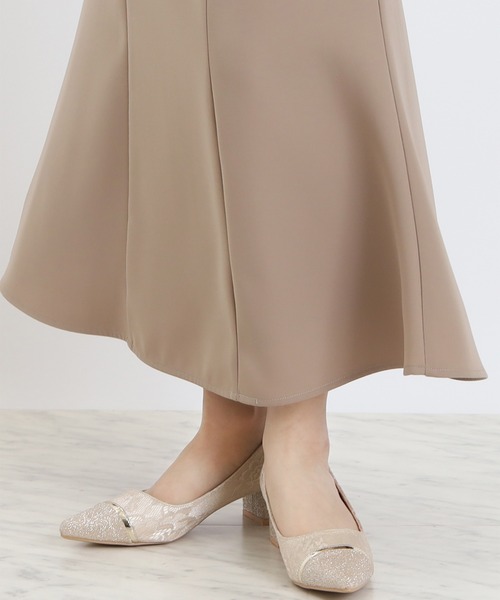 TRUDEA（トルディア）の「レースラメパンプス（パンプス・レディース・ブラック/シルバー/ベージュ・MEDIUM/LARGE/SMALL）」の2枚目の写真