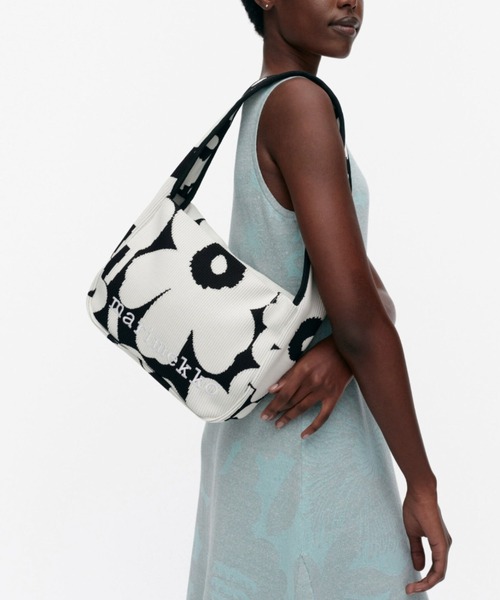 【2023SS】マリメッコ/ Kuunsade Unikko ショルダーバッグ Mono Mini Crossbody Unikko ショルダーバッグ | Maija Isola