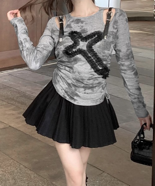 REMUR(レミュール)の「サイドシャーリングクロス柄長袖トップス 肩ベルト付き(Tシャツ/カットソー・レディース・グレー・M)」の14枚目の写真