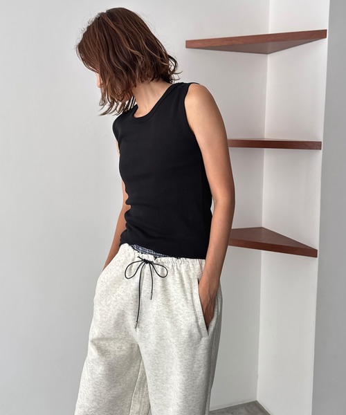 CANAL JEAN（キャナルジーン）の「Miller　パネルリブラウンドタンクトップ（タンクトップ・レディース・グリーン系その他/ヘザーグレー/ネイビー系/ブラック・ONE SIZE）」の8枚目の写真