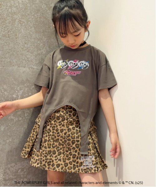 by LOVEiT(バイラビット)の「【The Powerpuff Girls】ガーターTシャツ(接触冷感)(Tシャツ/カットソー・キッズ・オフホワイト/ブルーグレー/チャコール・150cm/140cm/160cm/130cm)」の3枚目の写真