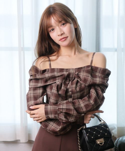 LIPSERVICE（リップサービス）の「オフショルリボンチェックシャツトップス（シャツ/ブラウス・レディース・ブラウン/ブラック・FREE）」の15枚目の写真