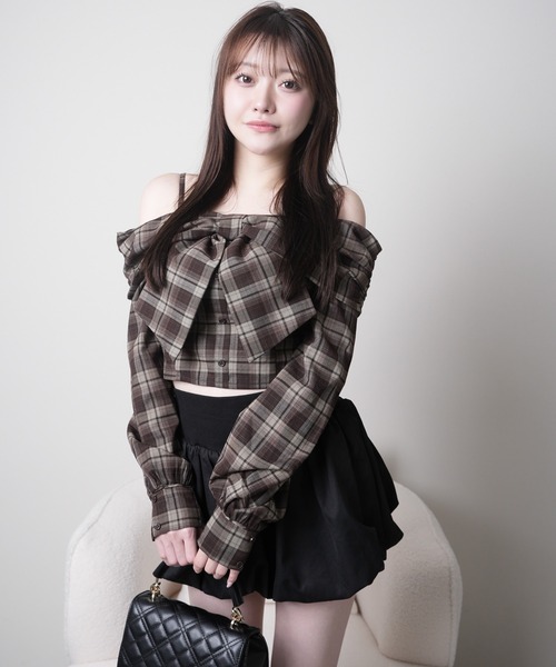 LIPSERVICE（リップサービス）の「オフショルリボンチェックシャツトップス（シャツ/ブラウス・レディース・ブラウン/ブラック・FREE）」の11枚目の写真