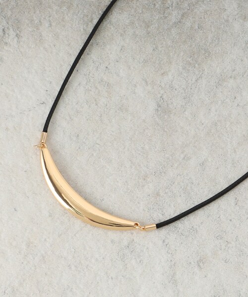 OPAQUE.CLIP(オペークドットクリップ)の「メタルバー×コードネックレス(ネックレス・レディース・シルバー/ゴールド・00)」の2枚目の写真