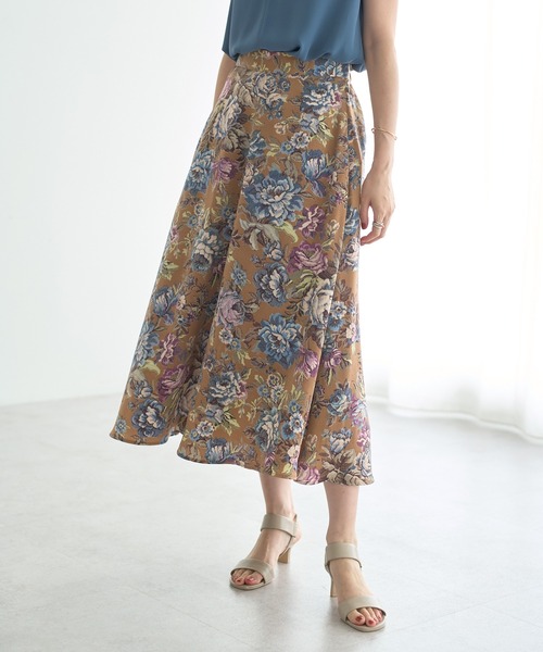 YECCA VECCA（イェッカヴェッカ）の「ゴブラン柄フレアスカート（スカート・レディース・キャメル/ベージュ・M/S）」の15枚目の写真
