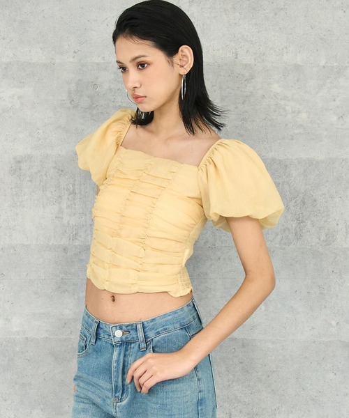 ANAP(アナップ)の「パフスリーブ ギャザー シャーリング トップス(Tシャツ/カットソー・レディース・ブラック/イエロー/オフホワイト・FREE)」の12枚目の写真