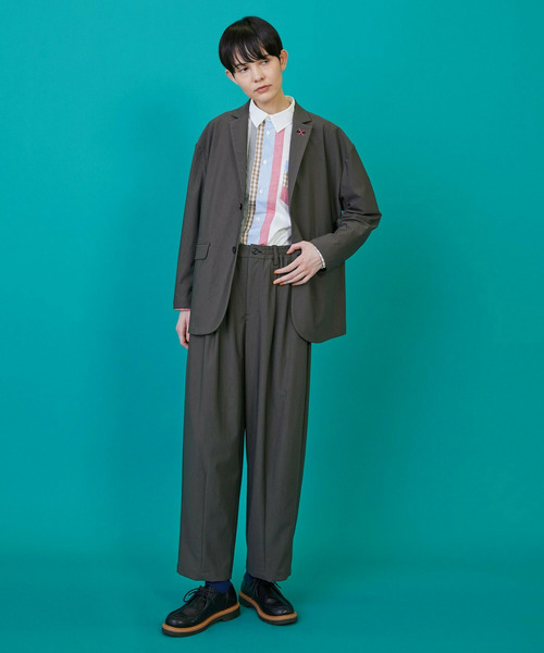 FRAPBOIS(フラボア)の「クールタッチ ジャケット(テーラードジャケット・レディース・ブラック/チャコールグレー・1/2)」の9枚目の写真