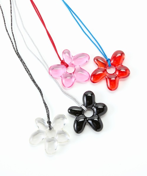 Casselini（キャセリーニ）の「Casselini(キャセリーニ)クリアフラワーチョーカー（チョーカー・レディース・ブラック/クリア/ピンク/レッド・FREE）」の2枚目の写真