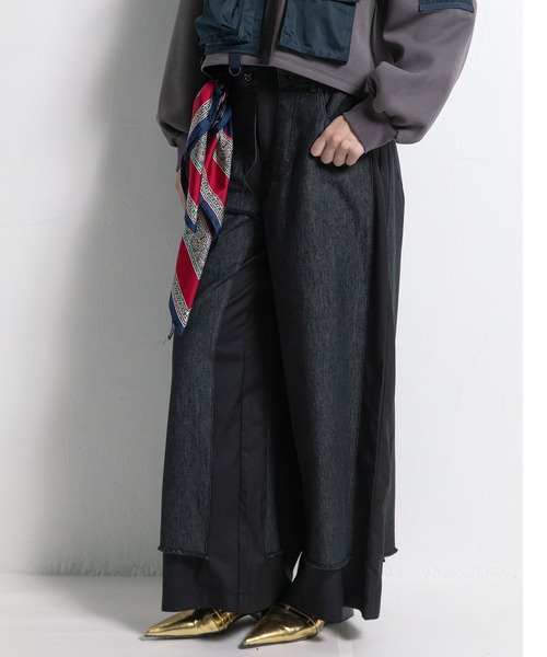 AULA AILA(アウラアイラ)の「ドッキングデニムワイドパンツ(デニムパンツ・レディース・ブラック/グレー/ブルー・0/1)」の19枚目の写真
