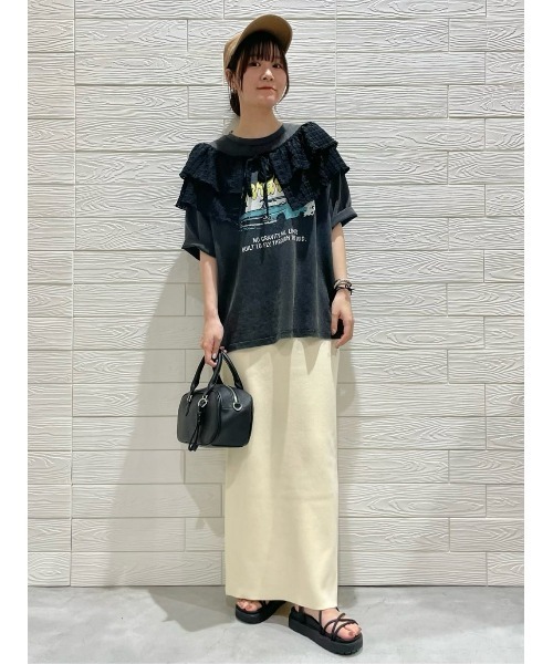 Right-on(ライトオン)の「HONEYSUCKLE ROSE(ハニーサックルローズ)【レディース】チャーム付きミニボストンバッグ(ショルダーバッグ・レディース・ブラウン/キャメル/ブラック・ONE SIZE)」の12枚目の写真