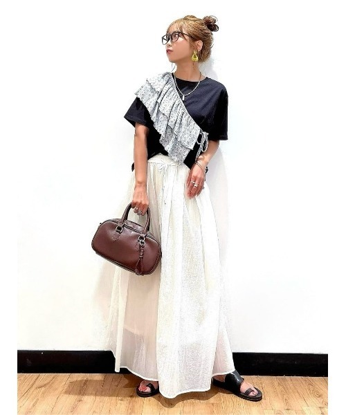 Right-on(ライトオン)の「HONEYSUCKLE ROSE(ハニーサックルローズ)【レディース】チャーム付きミニボストンバッグ(ショルダーバッグ・レディース・ブラウン/キャメル/ブラック・ONE SIZE)」の17枚目の写真