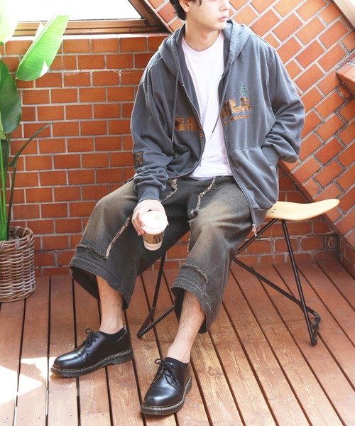 8(eight)(エイト)の「ヴィンテージ加工ロゴ刺繍ZIPパーカー(パーカー・メンズ・チャコールグレー/カーキ/ピンク・MEDIUM/LARGE)」の17枚目の写真