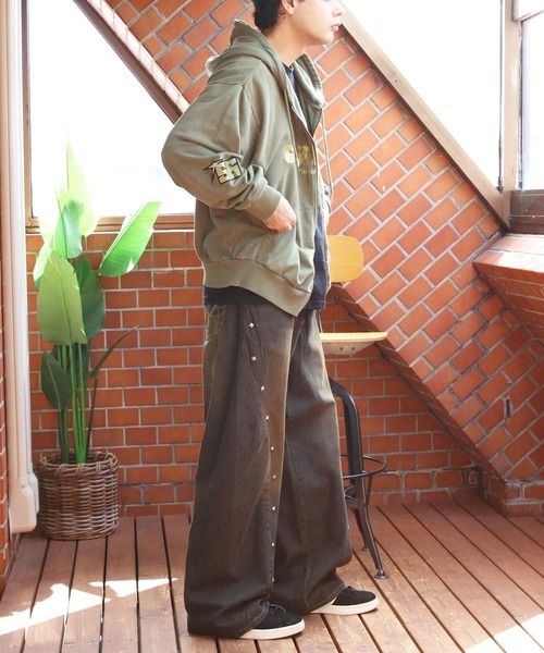 8(eight)(エイト)の「ヴィンテージ加工ロゴ刺繍ZIPパーカー(パーカー・メンズ・チャコールグレー/カーキ/ピンク・MEDIUM/LARGE)」の18枚目の写真