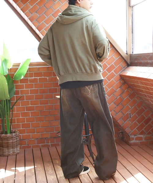 8(eight)(エイト)の「ヴィンテージ加工ロゴ刺繍ZIPパーカー(パーカー・メンズ・チャコールグレー/カーキ/ピンク・MEDIUM/LARGE)」の11枚目の写真