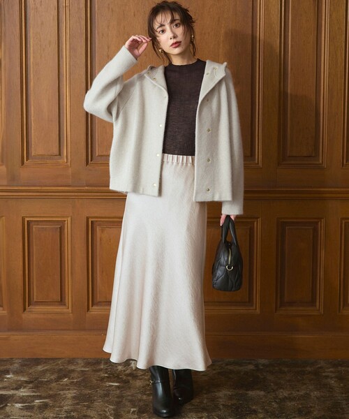 新品タグ付き✨23区 ダブルサテン　ナロースカート セール】【VERY11月号掲載/洗える】ヴィンテージダブルサテン ナロー