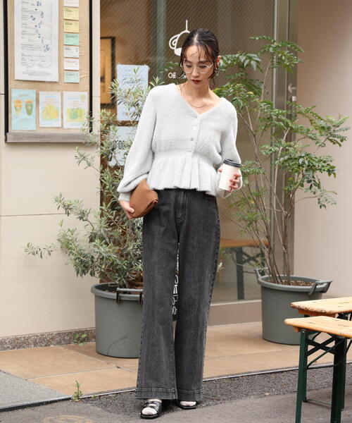 FREE'S MART（フリーズマート）の「◇ショートシャギーペプラムニットカーディガン【動画有】（ニット/セーター・レディース・ピンク/ホワイト/イエロー/グレー/ネイビー・FREE）」の11枚目の写真