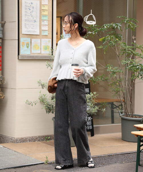 FREE'S MART（フリーズマート）の「◇ショートシャギーペプラムニットカーディガン【動画有】（ニット/セーター・レディース・ピンク/ホワイト/イエロー/グレー/ネイビー・FREE）」の12枚目の写真