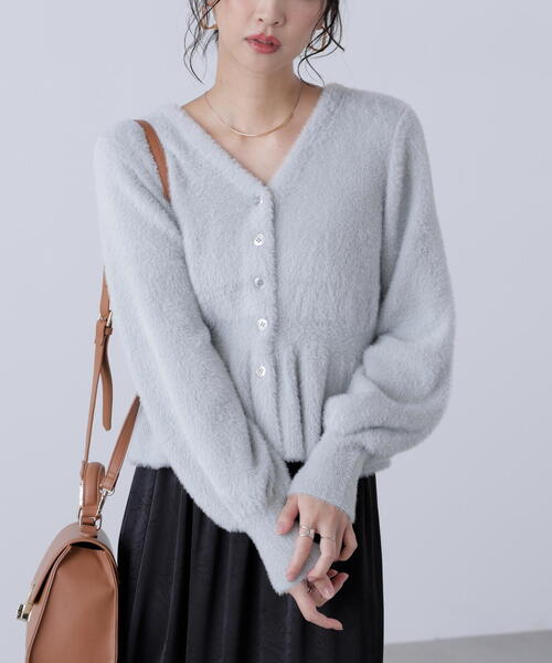 FREE'S MART（フリーズマート）の「◇ショートシャギーペプラムニットカーディガン【動画有】（ニット/セーター・レディース・ピンク/ホワイト/イエロー/グレー/ネイビー・FREE）」の22枚目の写真