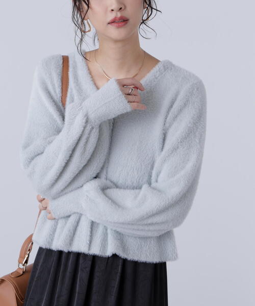 FREE'S MART（フリーズマート）の「◇ショートシャギーペプラムニットカーディガン【動画有】（ニット/セーター・レディース・ピンク/ホワイト/イエロー/グレー/ネイビー・FREE）」の21枚目の写真