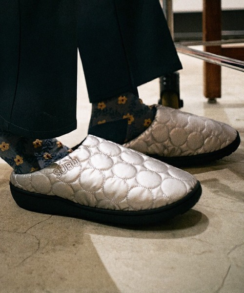 SUBU（スブ）の「【SUBU】Circle collection（スリッポン・レディース・ブラック/カーキ/シルバー/ベージュ・0/1/2/3）」の4枚目の写真