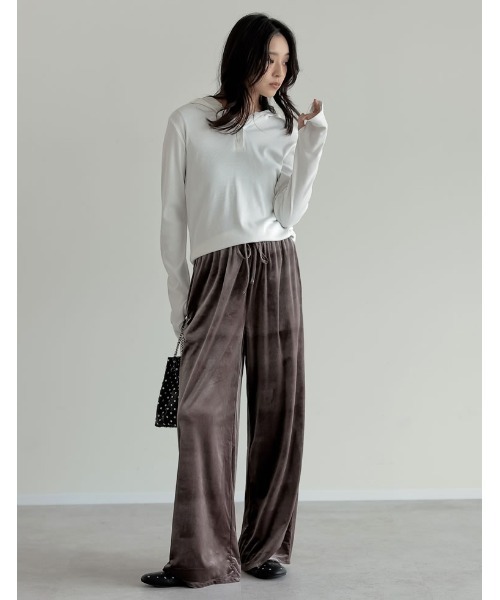 Re:EDIT（リエディ）の「[2025AW COLLECTION][低身長/高身長サイズ有]カットベロアドロストリラクシーパンツ（その他パンツ・レディース・ブラック/グレー/モカ/ネイビー・SHORT/MEDIUM/TALL/LARGE）」の15枚目の写真