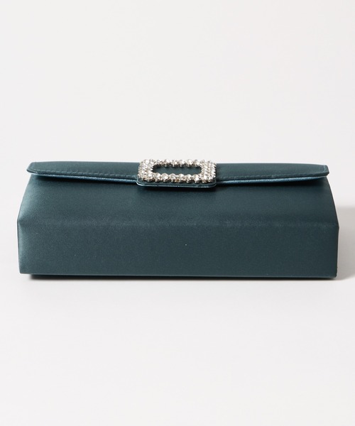 AIMER（エメ）の「スクエアビジューパーツサテンクラッチバッグ（クラッチバッグ・レディース・キャメル/ダークグリーン/ブラック・FREE）」の7枚目の写真