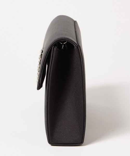 AIMER（エメ）の「スクエアビジューパーツサテンクラッチバッグ（クラッチバッグ・レディース・キャメル/ダークグリーン/ブラック・FREE）」の17枚目の写真