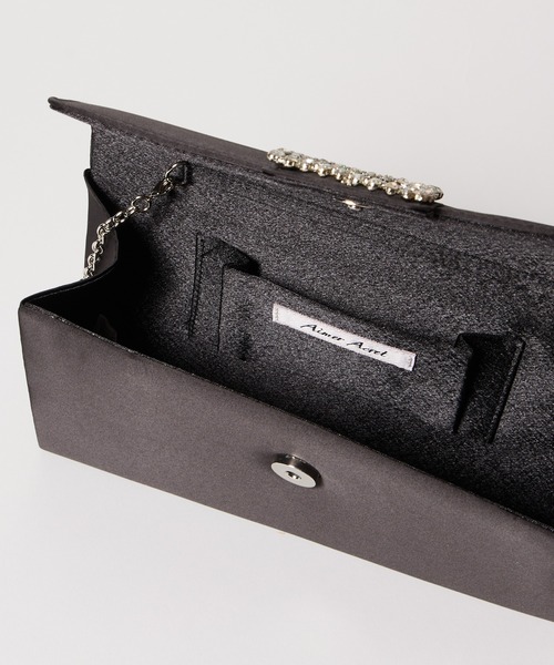 AIMER（エメ）の「スクエアビジューパーツサテンクラッチバッグ（クラッチバッグ・レディース・キャメル/ダークグリーン/ブラック・FREE）」の21枚目の写真