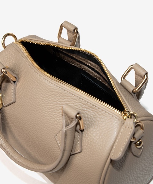 AULENTTI(オウレンティ)の「AULENTTI MINI BOSTON SHOULDER BAG オウレンティ ミニボストン ショルダーバッグ(ショルダーバッグ・レディース・ブラウン系1/ブラック・FREE)」の4枚目の写真
