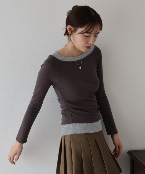 BLUEEAST(ブルーイースト)の「オフショルダーレイヤードカットソー(Tシャツ/カットソー・レディース・ブラック/ブラウン/グレー・MEDIUM)」の3枚目の写真