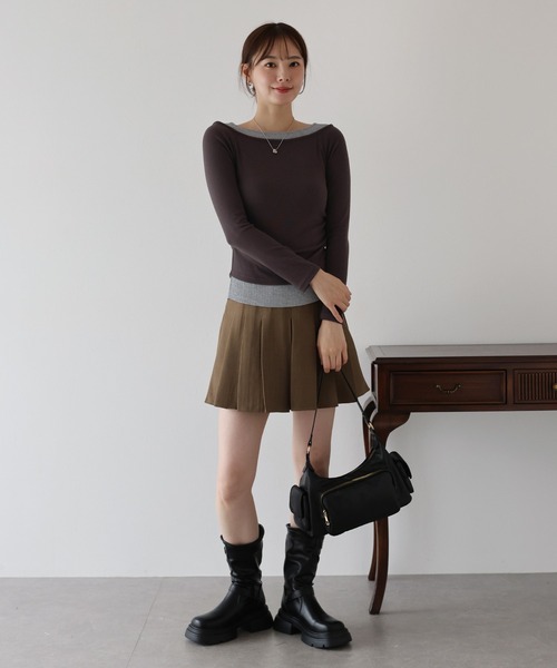 BLUEEAST(ブルーイースト)の「オフショルダーレイヤードカットソー(Tシャツ/カットソー・レディース・ブラック/ブラウン/グレー・MEDIUM)」の17枚目の写真