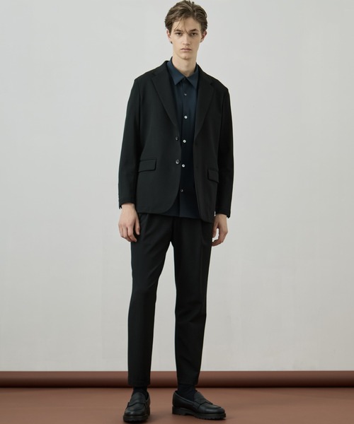 UNITED TOKYO(ユナイテッドトウキョウ)の「【新色追加】アウトラストロングスリーブシャツ 温度調整素材|ストレッチ|イージーケア|オールシーズン対応|インナー(シャツ/ブラウス・メンズ・ライトグレー/サックスブルー/チェック/ダークグレー/マルチ/ライトブラウン/グリーン/ホワイト・1/2/3)」の16枚目の写真