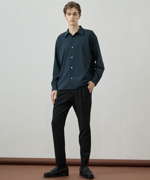 UNITED TOKYO(ユナイテッドトウキョウ)の「【新色追加】アウトラストロングスリーブシャツ 温度調整素材|ストレッチ|イージーケア|オールシーズン対応|インナー(シャツ/ブラウス・メンズ・ライトグレー/サックスブルー/チェック/ダークグレー/マルチ/ライトブラウン/グリーン/ホワイト・1/2/3)」の17枚目の写真