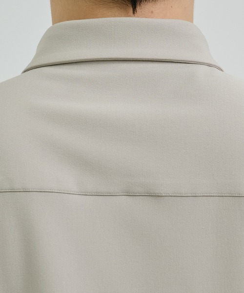 UNITED TOKYO（ユナイテッドトウキョウ）の「アウトラストロングスリーブシャツ　温度調整素材｜ストレッチ｜イージーケア｜冬服｜インナー（シャツ/ブラウス・メンズ・ライトグレー/サックスブルー/チェック/ダークグレー/マルチ/ライトブラウン/グリーン・1/2/3）」の20枚目の写真