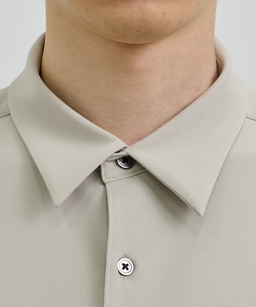 UNITED TOKYO（ユナイテッドトウキョウ）の「アウトラストロングスリーブシャツ　温度調整素材｜ストレッチ｜イージーケア｜冬服｜インナー（シャツ/ブラウス・メンズ・ライトグレー/サックスブルー/チェック/ダークグレー/マルチ/ライトブラウン/グリーン・1/2/3）」の18枚目の写真