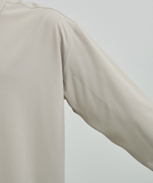 UNITED TOKYO（ユナイテッドトウキョウ）の「アウトラストロングスリーブシャツ　温度調整素材｜ストレッチ｜イージーケア｜冬服｜インナー（シャツ/ブラウス・メンズ・ライトグレー/サックスブルー/チェック/ダークグレー/マルチ/ライトブラウン/グリーン・1/2/3）」の17枚目の写真