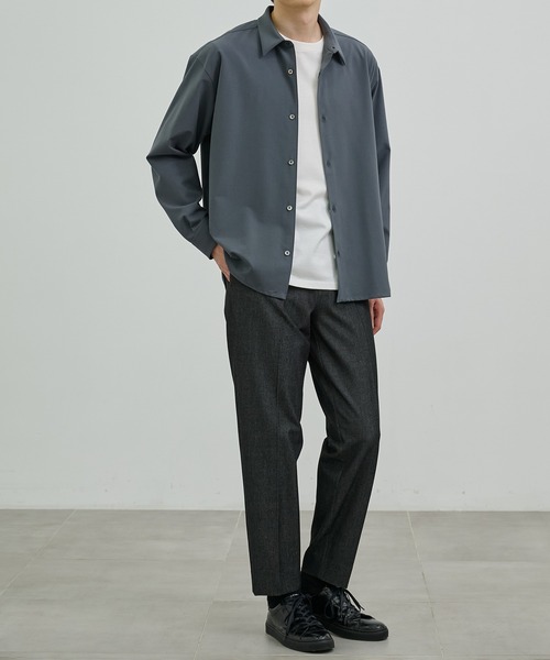 UNITED TOKYO（ユナイテッドトウキョウ）の「アウトラストロングスリーブシャツ　温度調整素材｜ストレッチ｜イージーケア｜冬服｜インナー（シャツ/ブラウス・メンズ・ライトグレー/サックスブルー/チェック/ダークグレー/マルチ/ライトブラウン/グリーン・1/2/3）」の9枚目の写真