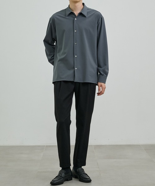 UNITED TOKYO（ユナイテッドトウキョウ）の「アウトラストロングスリーブシャツ　温度調整素材｜ストレッチ｜イージーケア｜冬服｜インナー（シャツ/ブラウス・メンズ・ライトグレー/サックスブルー/チェック/ダークグレー/マルチ/ライトブラウン/グリーン・1/2/3）」の10枚目の写真