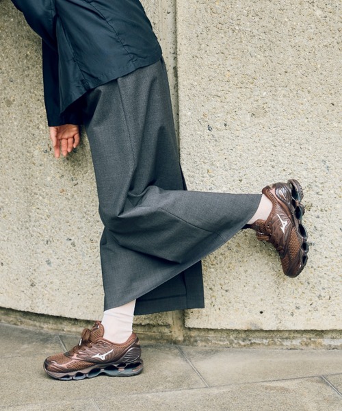 MIZUNO(ミズノ )の「WAVE PROPHECY LS D1GA251105(スニーカー・メンズ・ブラウン・23.5cm/24.0cm/24.5cm/25.0cm/25.5cm/26.0cm/26.5cm/27.0cm/27.5cm/28.0cm/28.5cm/29.0cm)」の2枚目の写真