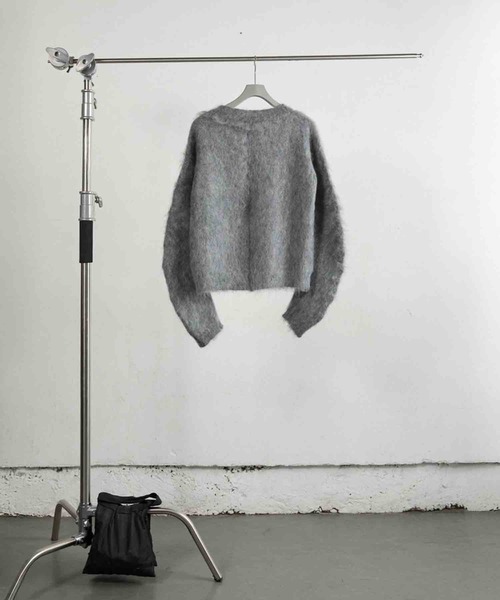NVRFRGT（ネヴァーフォーゲット）の「BRUSHED MOHAIR V-NECK SWEATER